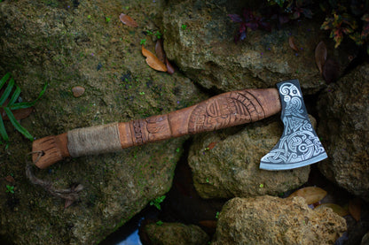 Engraved Viking axe - Raven, 7 days delivery